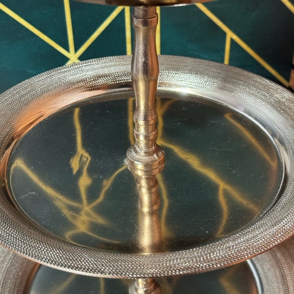 Elegant Rose Gold Deco Tiered Tray - Picture 4 of 10